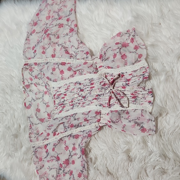 Guess Tops - Guess top- small